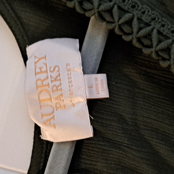 Francesca's Green Floral Embroidered Dress - Picture 3 of 4